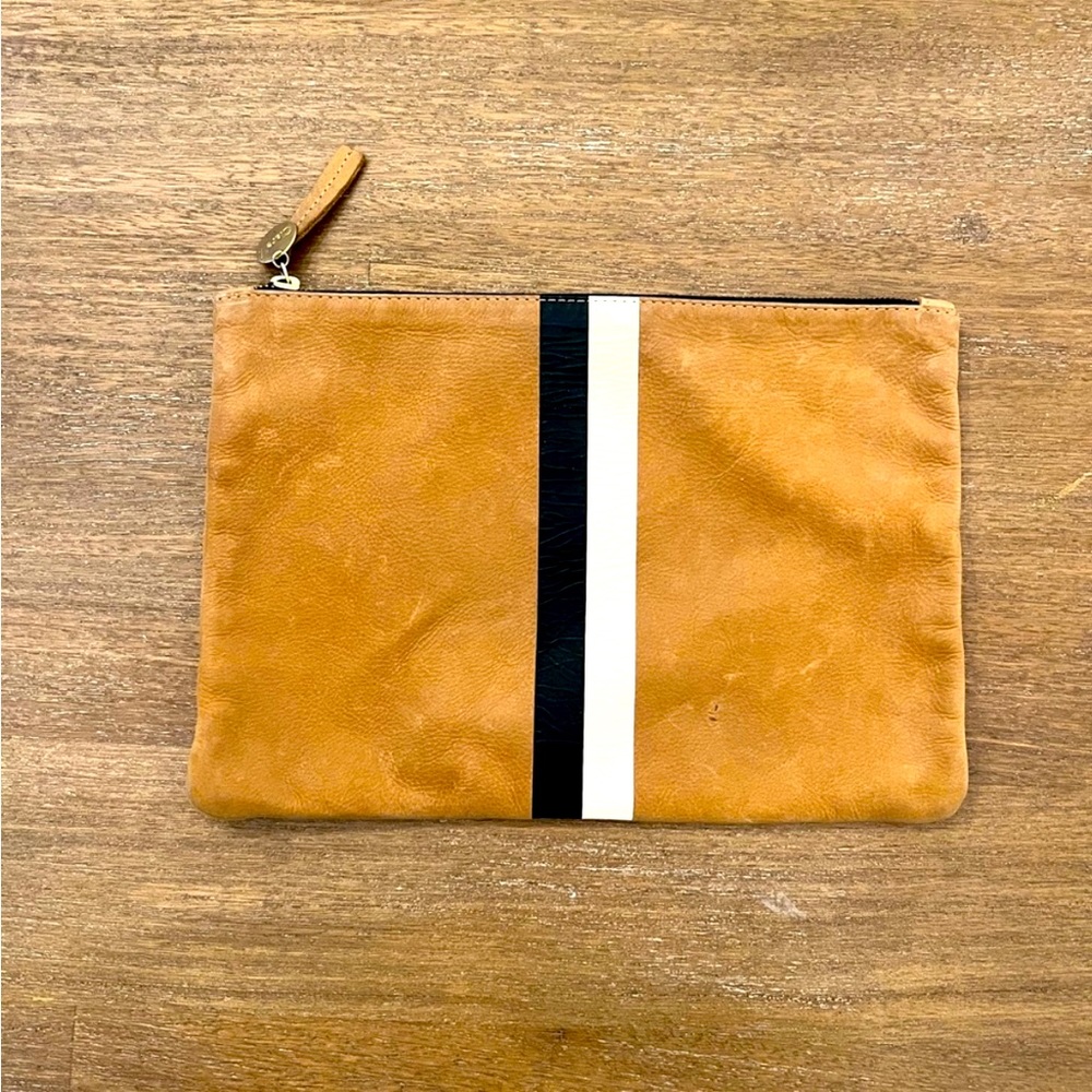 Clare V. Flat Clutch